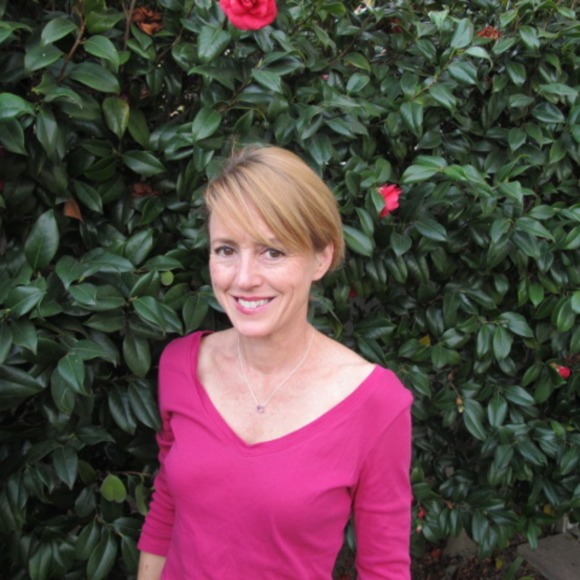 Meet your Posher, Holly - Picture 1 of 1